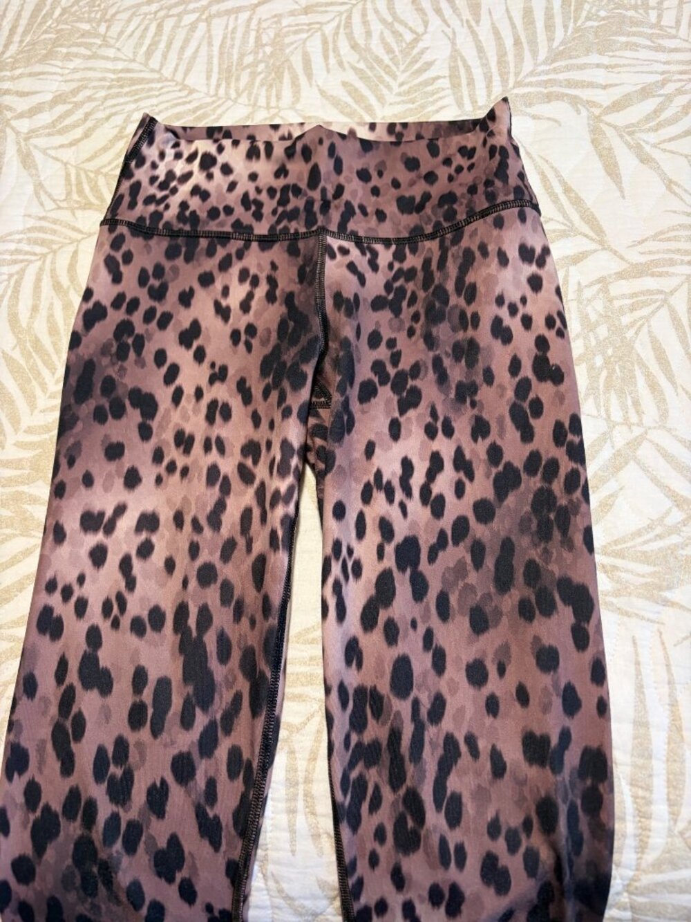 Fabletics Leopard Print High-Waisted Leggings Small 88% Polyester 12% Elastane